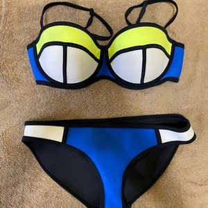 Triangl bikini